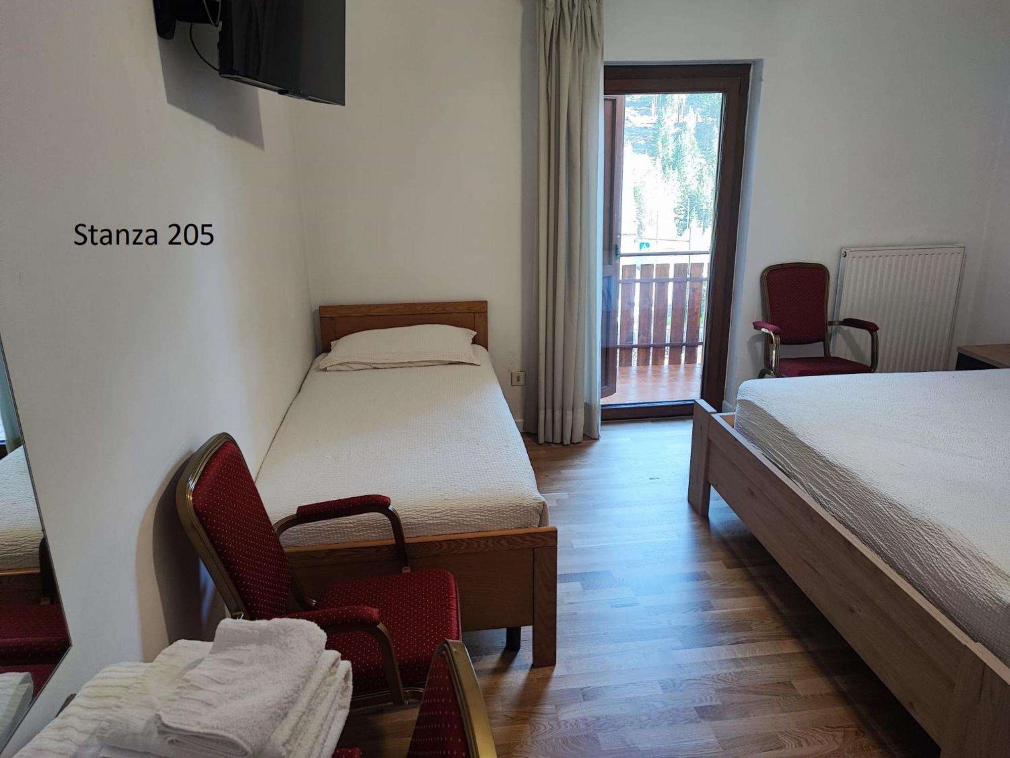 Hotel Pizboè Mazzin Extérieur photo